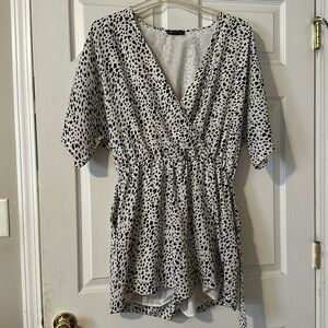 Pretty garden XL romper with pockets